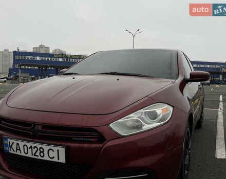 Красный Додж Дарт, объемом двигателя 2 л и пробегом 198 тыс. км за 7999 $, фото 1 на Automoto.ua