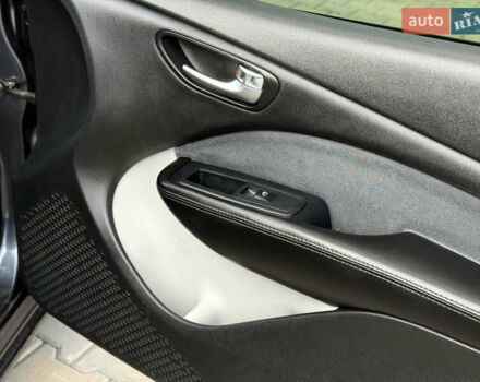 Сірий Додж Дарт, об'ємом двигуна 2.4 л та пробігом 214 тис. км за 8000 $, фото 15 на Automoto.ua