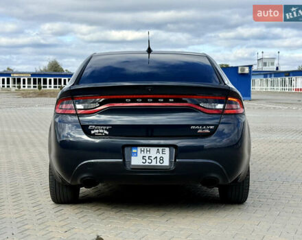 Сірий Додж Дарт, об'ємом двигуна 2.4 л та пробігом 214 тис. км за 8000 $, фото 5 на Automoto.ua