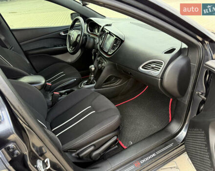 Сірий Додж Дарт, об'ємом двигуна 2.4 л та пробігом 214 тис. км за 8000 $, фото 14 на Automoto.ua