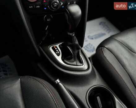 Серый Додж Дарт, объемом двигателя 2.4 л и пробегом 270 тыс. км за 8800 $, фото 11 на Automoto.ua