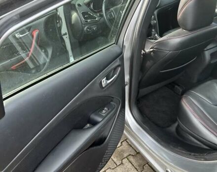 Серый Додж Дарт, объемом двигателя 2.4 л и пробегом 273 тыс. км за 7800 $, фото 11 на Automoto.ua