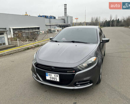 Сірий Додж Дарт, об'ємом двигуна 2.36 л та пробігом 135 тис. км за 8700 $, фото 5 на Automoto.ua