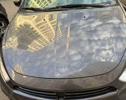 Сірий Додж Дарт, об'ємом двигуна 2.36 л та пробігом 117 тис. км за 8900 $, фото 1 на Automoto.ua