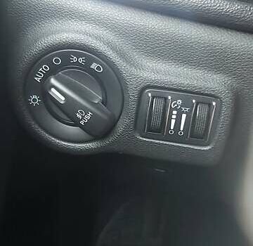 Серый Додж Дарт, объемом двигателя 2.4 л и пробегом 100 тыс. км за 9300 $, фото 8 на Automoto.ua