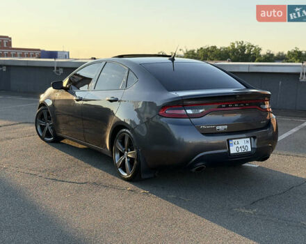 Серый Додж Дарт, объемом двигателя 2.4 л и пробегом 138 тыс. км за 10999 $, фото 6 на Automoto.ua