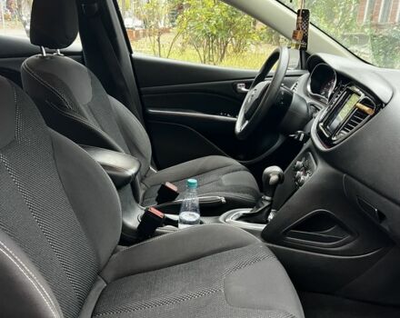 Серый Додж Дарт, объемом двигателя 2.4 л и пробегом 182 тыс. км за 7700 $, фото 16 на Automoto.ua