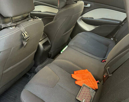 Сірий Додж Дарт, об'ємом двигуна 2.36 л та пробігом 117 тис. км за 8900 $, фото 20 на Automoto.ua