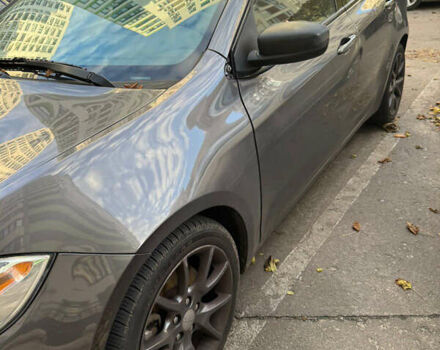 Сірий Додж Дарт, об'ємом двигуна 2.36 л та пробігом 117 тис. км за 8900 $, фото 2 на Automoto.ua