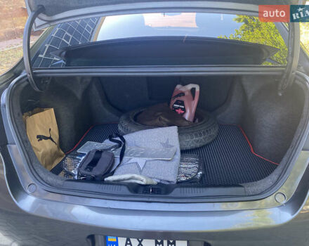 Сірий Додж Дарт, об'ємом двигуна 2.4 л та пробігом 107 тис. км за 7000 $, фото 7 на Automoto.ua