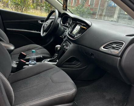 Серый Додж Дарт, объемом двигателя 2.36 л и пробегом 182 тыс. км за 7700 $, фото 12 на Automoto.ua