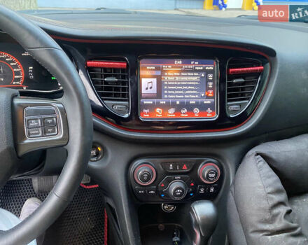 Сірий Додж Дарт, об'ємом двигуна 2.4 л та пробігом 107 тис. км за 7000 $, фото 12 на Automoto.ua