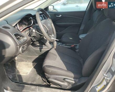 Сірий Додж Дарт, об'ємом двигуна 2 л та пробігом 89 тис. км за 700 $, фото 3 на Automoto.ua