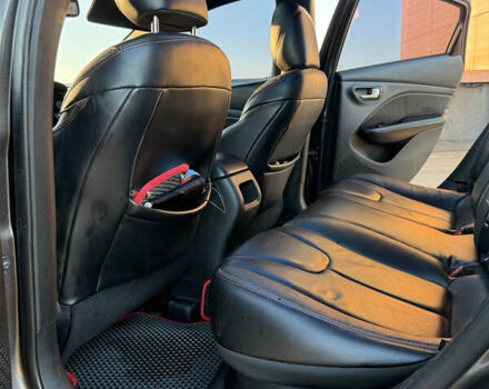 Серый Додж Дарт, объемом двигателя 2.4 л и пробегом 138 тыс. км за 10999 $, фото 33 на Automoto.ua