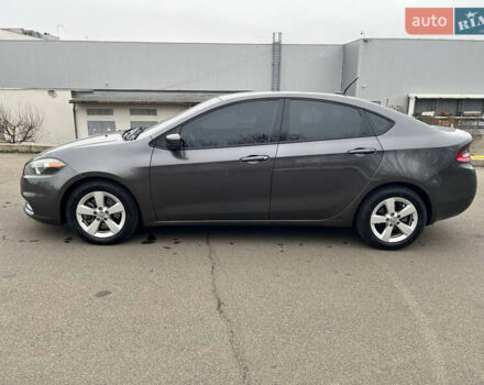 Сірий Додж Дарт, об'ємом двигуна 2.36 л та пробігом 135 тис. км за 8700 $, фото 7 на Automoto.ua