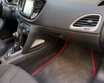 Сірий Додж Дарт, об'ємом двигуна 2.36 л та пробігом 117 тис. км за 8900 $, фото 15 на Automoto.ua