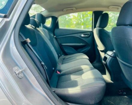 Сірий Додж Дарт, об'ємом двигуна 2 л та пробігом 72 тис. км за 3900 $, фото 8 на Automoto.ua
