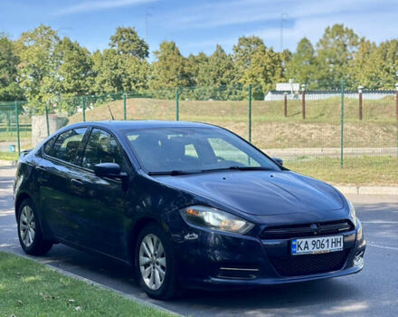 Синий Додж Дарт, объемом двигателя 2.4 л и пробегом 180 тыс. км за 6250 $, фото 2 на Automoto.ua