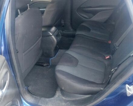Синій Додж Дарт, об'ємом двигуна 2 л та пробігом 290 тис. км за 5602 $, фото 6 на Automoto.ua