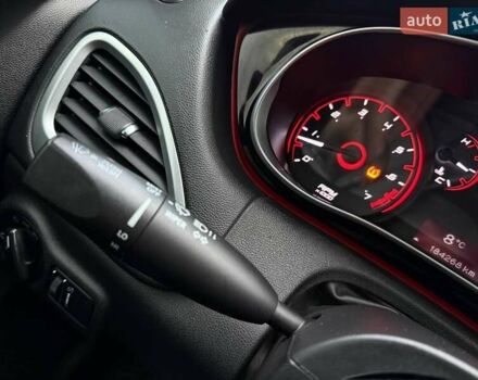 Синий Додж Дарт, объемом двигателя 2 л и пробегом 187 тыс. км за 6990 $, фото 18 на Automoto.ua