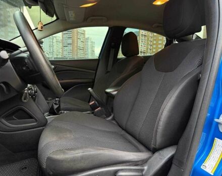 Синий Додж Дарт, объемом двигателя 0 л и пробегом 187 тыс. км за 7490 $, фото 8 на Automoto.ua