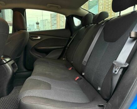 Синий Додж Дарт, объемом двигателя 0 л и пробегом 187 тыс. км за 7490 $, фото 9 на Automoto.ua