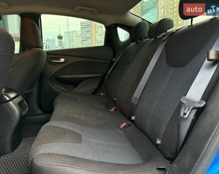 Синий Додж Дарт, объемом двигателя 2 л и пробегом 187 тыс. км за 7490 $, фото 9 на Automoto.ua