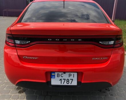 Оранжевый Додж Дарт, объемом двигателя 2 л и пробегом 249 тыс. км за 7500 $, фото 1 на Automoto.ua