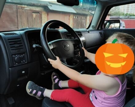 Белый Додж Другая, объемом двигателя 3.7 л и пробегом 244 тыс. км за 23000 $, фото 4 на Automoto.ua