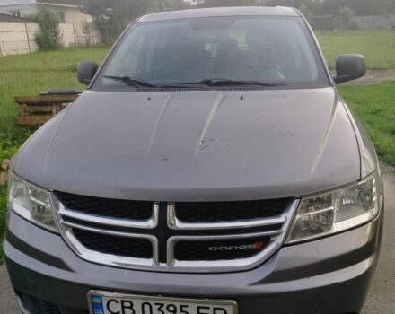 Сірий Додж Інша, об'ємом двигуна 2.4 л та пробігом 275 тис. км за 7300 $, фото 1 на Automoto.ua