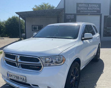 Додж Durango 2013 у Житомирі на Automoto.ua Білий Додж Durango, об'ємом двигуна 3.6 л та пробігом 270 тис. км за 15500 $, фото 3 на Automoto.ua