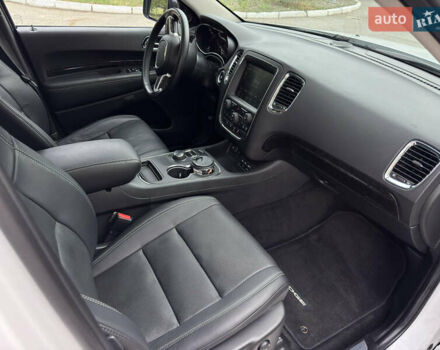 Белый Додж Дюранго, объемом двигателя 3.6 л и пробегом 116 тыс. км за 22900 $, фото 3 на Automoto.ua