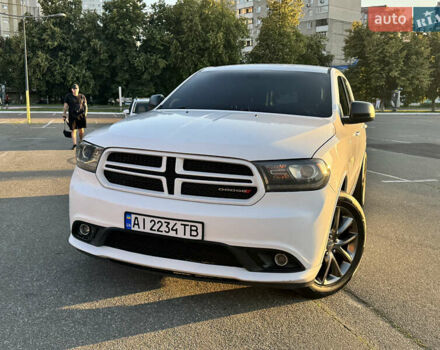Белый Додж Дюранго, объемом двигателя 3.6 л и пробегом 211 тыс. км за 17000 $, фото 1 на Automoto.ua