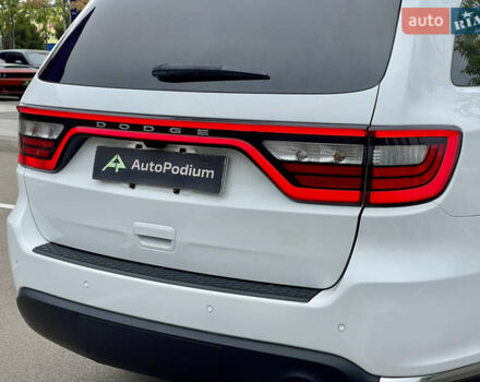 Белый Додж Дюранго, объемом двигателя 3.6 л и пробегом 160 тыс. км за 17777 $, фото 8 на Automoto.ua