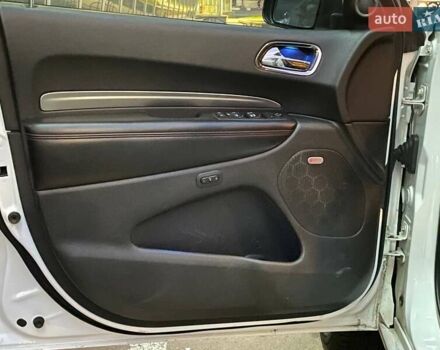 Білий Додж Durango, об'ємом двигуна 3.6 л та пробігом 136 тис. км за 22500 $, фото 16 на Automoto.ua