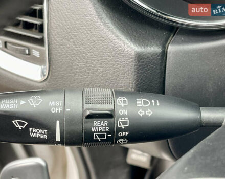 Белый Додж Дюранго, объемом двигателя 3.6 л и пробегом 160 тыс. км за 17777 $, фото 17 на Automoto.ua