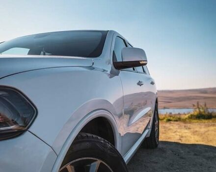 Белый Додж Дюранго, объемом двигателя 3.6 л и пробегом 116 тыс. км за 29900 $, фото 4 на Automoto.ua