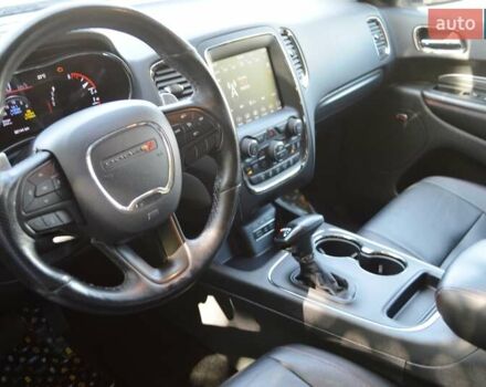 Додж Дюранго 2018 в Одессе на Automoto.ua Белый Додж Дюранго, объемом двигателя 3.6 л и пробегом 82 тыс. км за 27000 $, фото 15 на Automoto.ua