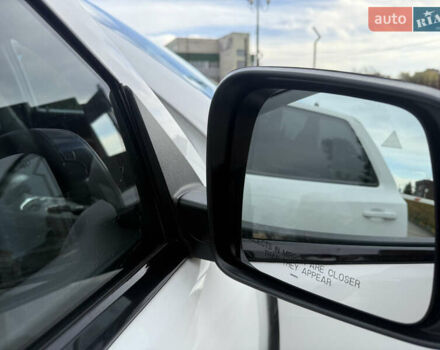 Белый Додж Дюранго, объемом двигателя 5.65 л и пробегом 83 тыс. км за 30200 $, фото 23 на Automoto.ua