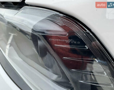 Белый Додж Дюранго, объемом двигателя 5.65 л и пробегом 73 тыс. км за 36000 $, фото 5 на Automoto.ua