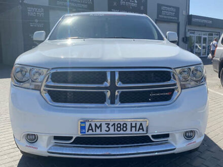Додж Дюранго 2013 в Житомире на Automoto.ua Белый Додж Дюранго, объемом двигателя 3.6 л и пробегом 270 тыс. км за 16500 $, фото 1 на Automoto.ua