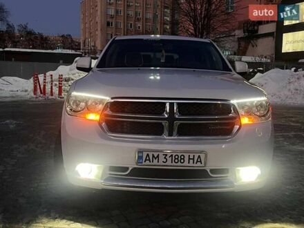 Белый Додж Дюранго, объемом двигателя 3.6 л и пробегом 275 тыс. км за 16000 $, фото 1 на Automoto.ua