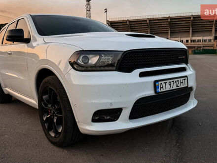 Додж Дюранго 2019 в Ивано-Франковске на Automoto.ua Белый Додж Дюранго, объемом двигателя 5.7 л и пробегом 86 тыс. км за 34400 $, фото 1 на Automoto.ua