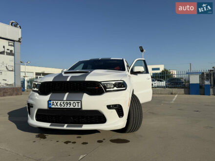 Білий Додж Durango, об'ємом двигуна 5.65 л та пробігом 64 тис. км за 48000 $, фото 1 на Automoto.ua