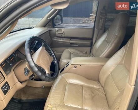 Чорний Додж Durango, об'ємом двигуна 4.7 л та пробігом 315 тис. км за 4100 $, фото 5 на Automoto.ua