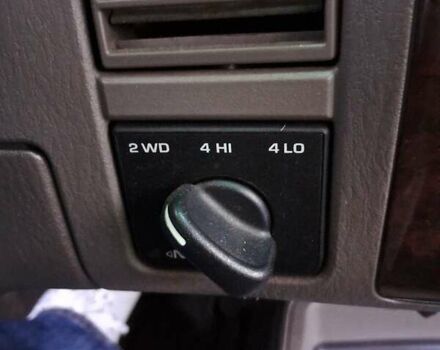 Чорний Додж Durango, об'ємом двигуна 4.7 л та пробігом 250 тис. км за 12000 $, фото 10 на Automoto.ua