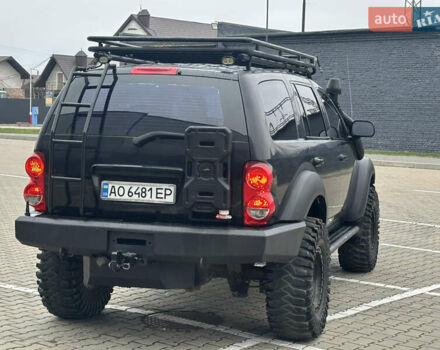 Черный Додж Дюранго, объемом двигателя 5.7 л и пробегом 160 тыс. км за 18500 $, фото 6 на Automoto.ua