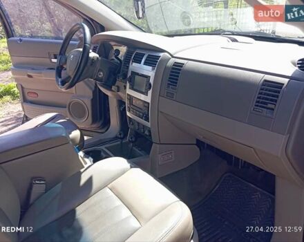 Чорний Додж Durango, об'ємом двигуна 5.7 л та пробігом 156 тис. км за 17300 $, фото 22 на Automoto.ua