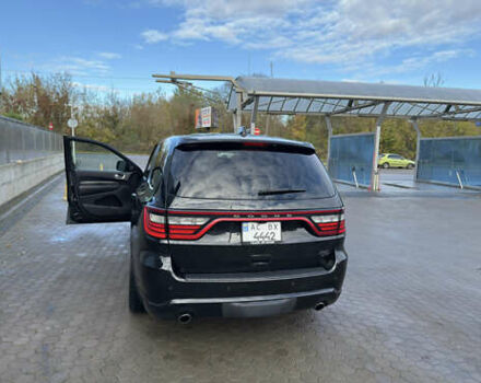 Черный Додж Дюранго, объемом двигателя 5.65 л и пробегом 157 тыс. км за 33000 $, фото 4 на Automoto.ua