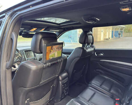 Черный Додж Дюранго, объемом двигателя 5.65 л и пробегом 157 тыс. км за 33000 $, фото 13 на Automoto.ua